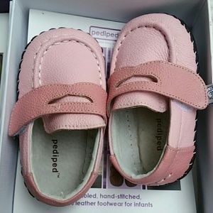 Pediped (style Lauren) infant shoes 6-12 months